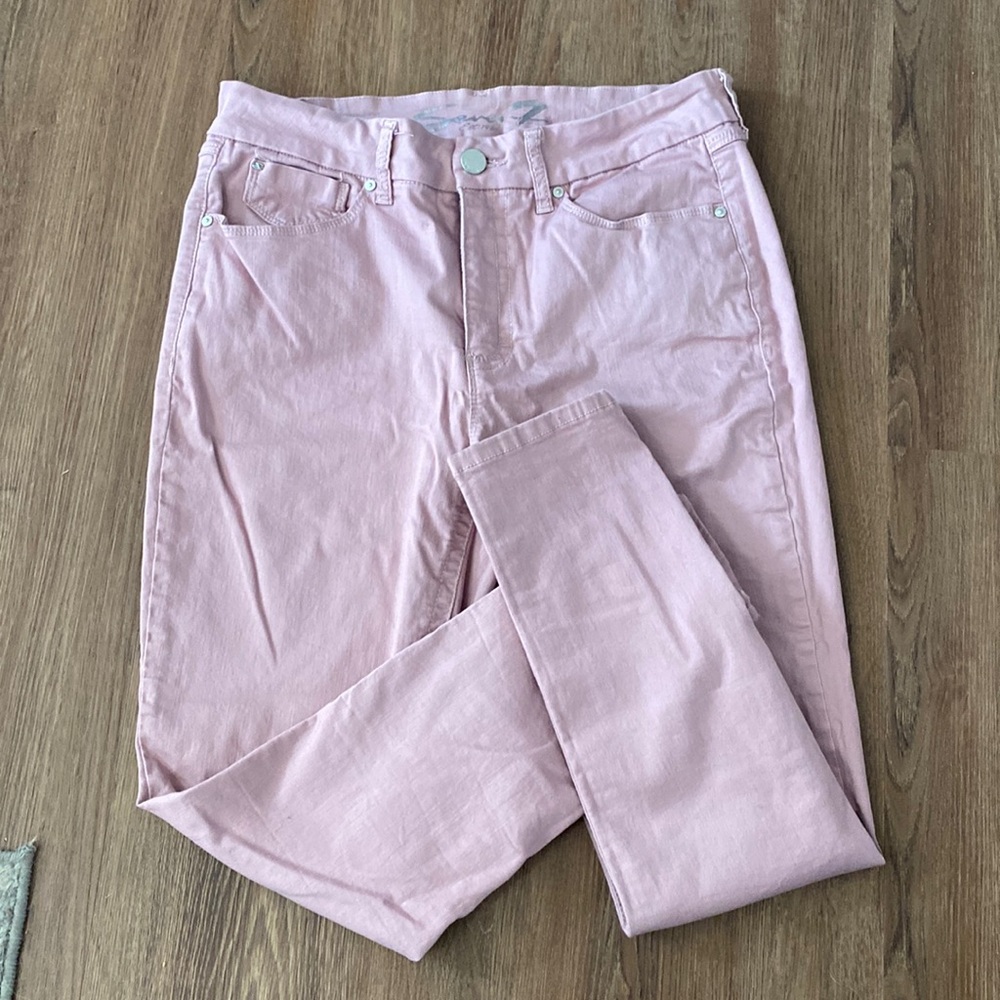 Ladies Rose Colored Jeggings